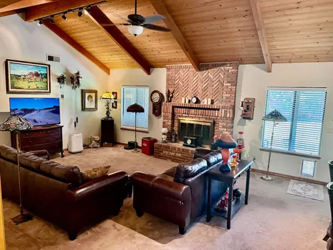 Living - 2270 Alamos Ave, Clovis, CA 93611 photo 2 of 2