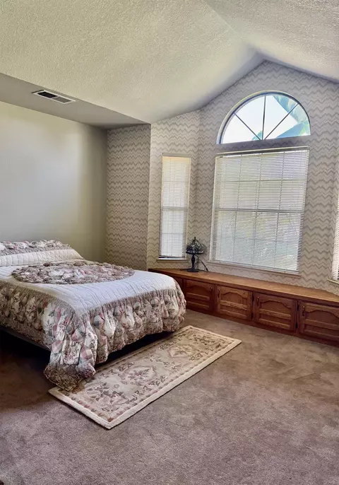 Bedroom - 2270 Alamos Ave, Clovis, CA 93611 photo 4 of 4