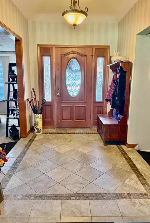 Entry Way - 2270 Alamos Ave, Clovis, CA 93611 photo 1 of 1