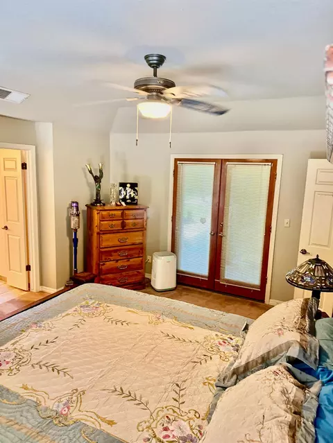 Bedroom - 2270 Alamos Ave, Clovis, CA 93611 photo 2 of 3