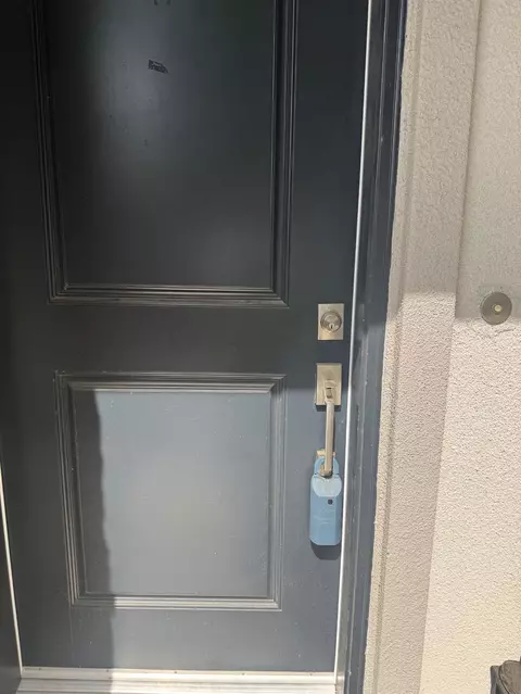 Entry Way - 606 W Mahogany Ln, Clovis, CA 93611 photo 4 of 4
