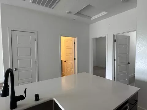 Entry Way - 606 W Mahogany Ln, Clovis, CA 93611 photo 2 of 4