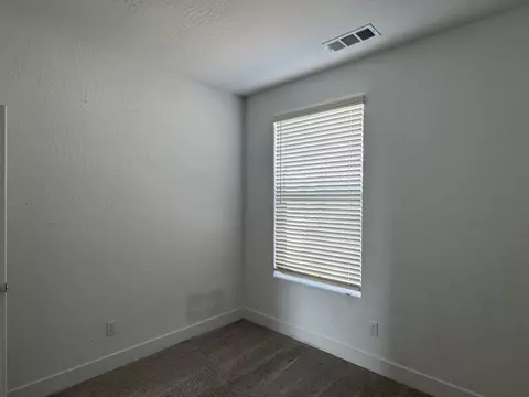 Bedroom - 606 W Mahogany Ln, Clovis, CA 93611 photo 4 of 6
