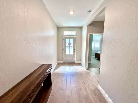 Entry Way - 365 Sunset Dr S, Madera, CA 93636 photo 4 of 4