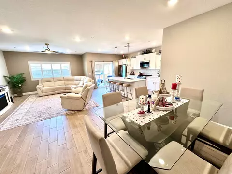 Dining - 365 Sunset Dr S, Madera, CA 93636 photo 1 of 4