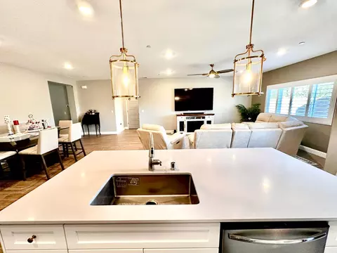 Kitchen - 365 Sunset Dr S, Madera, CA 93636 photo 10 of 11