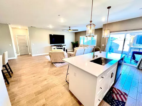 Kitchen - 365 Sunset Dr S, Madera, CA 93636 photo 5 of 11