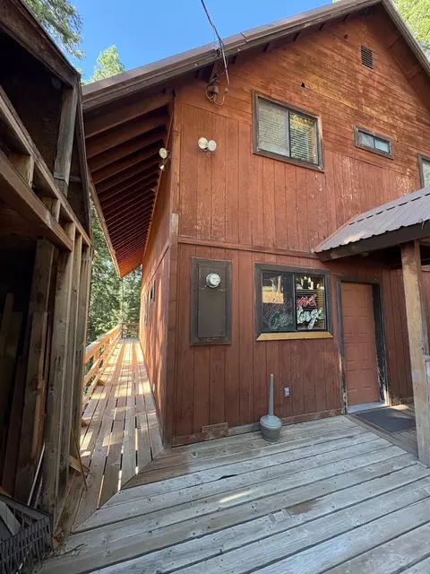 Exterior - 58072 Summit Dr, Springville, CA 93265 photo 2 of 5