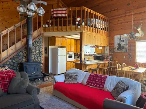 Living - 58072 Summit Dr, Springville, CA 93265 photo 1 of 7