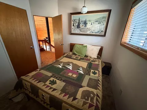 Bedroom - 58072 Summit Dr, Springville, CA 93265 photo 3 of 4