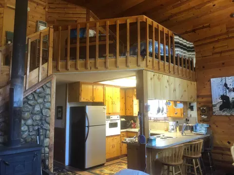 Kitchen - 58072 Summit Dr, Springville, CA 93265 photo 1 of 2