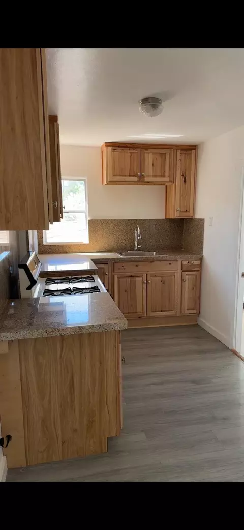 Kitchen - 1657 Cypress Way, Merced, CA 95341 photo 5 of 5