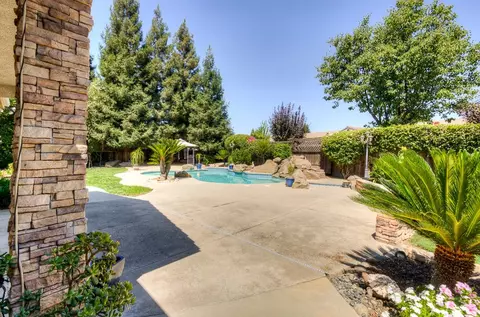 Exterior - 2855 Richert Ave, Clovis, CA 93611 photo 8 of 12
