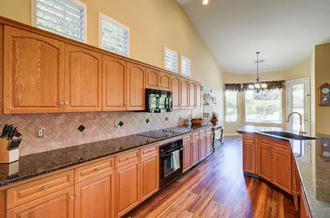 Kitchen - 2855 Richert Ave, Clovis, CA 93611 photo 5 of 5