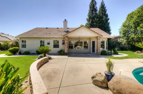 Exterior - 2855 Richert Ave, Clovis, CA 93611 photo 6 of 12