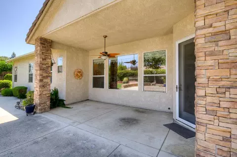 Exterior - 2855 Richert Ave, Clovis, CA 93611 photo 7 of 12