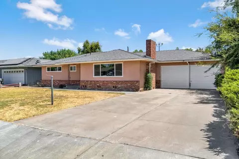 Other - 880 I St, Parlier, CA 93648 photo 1 of 2