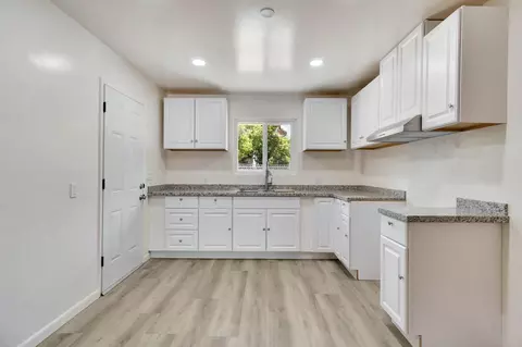 Kitchen - 880 I St, Parlier, CA 93648 photo 1 of 3