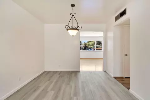 Dining - 880 I St, Parlier, CA 93648 photo 1 of 2