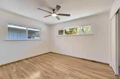 Bedroom - 880 I St, Parlier, CA 93648 photo 3 of 6