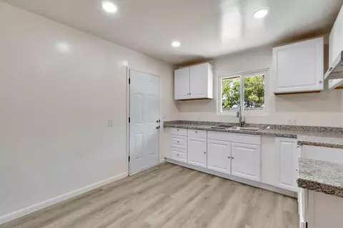 Kitchen - 880 I St, Parlier, CA 93648 photo 3 of 3