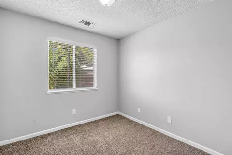 Bedroom - 12511 A, Biola, CA 93606 photo 1 of 3