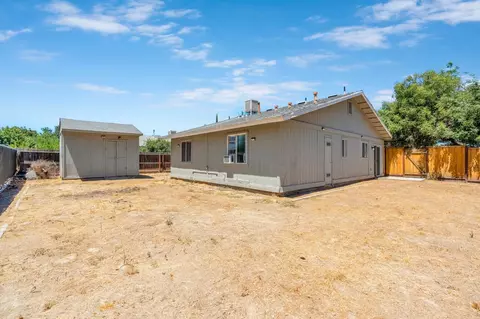 Exterior - 12511 A, Biola, CA 93606 photo 6 of 8