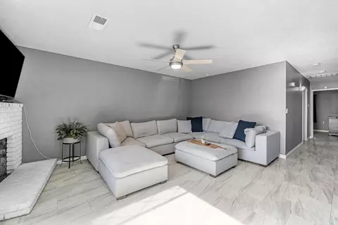 Living - 1016 Cutting St, Madera, CA 93638 photo 1 of 2