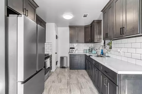 Kitchen - 1016 Cutting St, Madera, CA 93638 photo 2 of 4