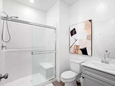 Bath - 4225 Hampton Way, Clovis, CA 93619 photo 1 of 8