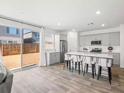 Kitchen - 4225 Hampton Way, Clovis, CA 93619 photo 1 of 7