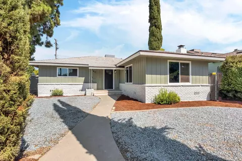 940 N Poplar Ave, Fresno, CA 93728