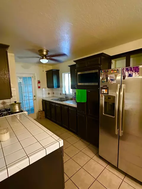 Kitchen - 4736 E Lyell Ave, Fresno, CA 93702 photo 1 of 1