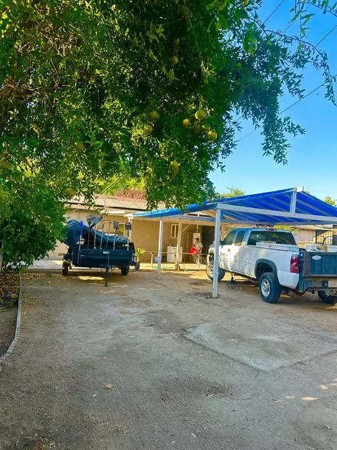 Exterior - 4736 E Lyell Ave, Fresno, CA 93702 photo 5 of 5