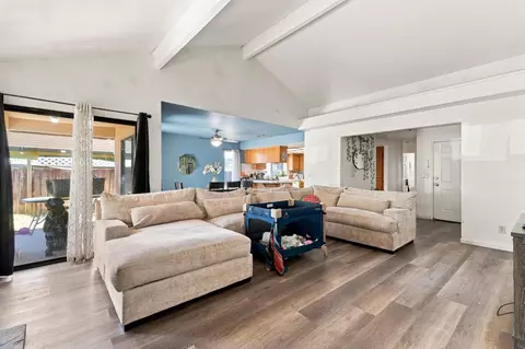 Entry Way - 933 Barnett Way, Madera, CA 93637 photo 1 of 1