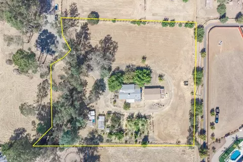 12752 N Robinson Ave, Sanger, CA 93657 photo 6