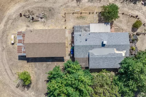 12752 N Robinson Ave, Sanger, CA 93657 photo 2