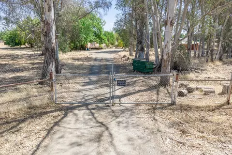 12752 N Robinson Ave, Sanger, CA 93657 photo 31