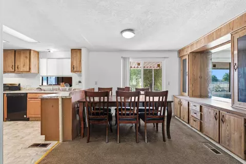 12752 N Robinson Ave, Sanger, CA 93657 photo 14