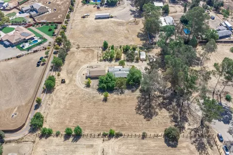 12752 N Robinson Ave, Sanger, CA 93657 photo 8
