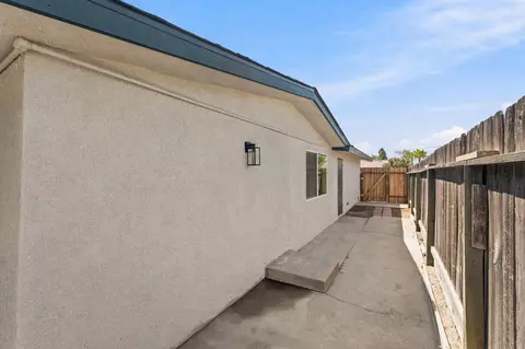 Exterior - 125 Pico Ave, Clovis, CA 93612 photo 2 of 5