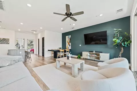 Living - 464 W Balsam Ln, Clovis, CA 93611 photo 4 of 4