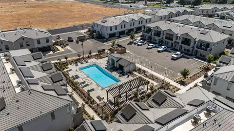 View/Area - 464 W Balsam Ln, Clovis, CA 93611 photo 2 of 4