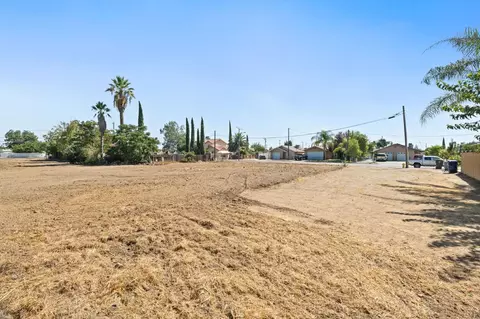 424 Wallace, Madera, CA 93638 photo 5