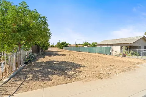 424 Wallace, Madera, CA 93638 photo 6