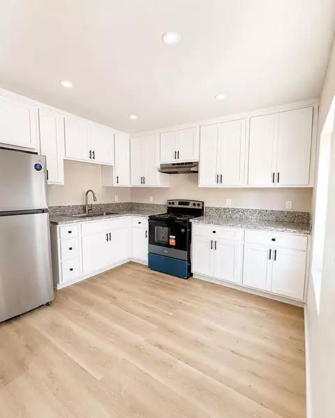 Kitchen - 28 W 19th St, Merced, CA 95340 photo 3 of 3