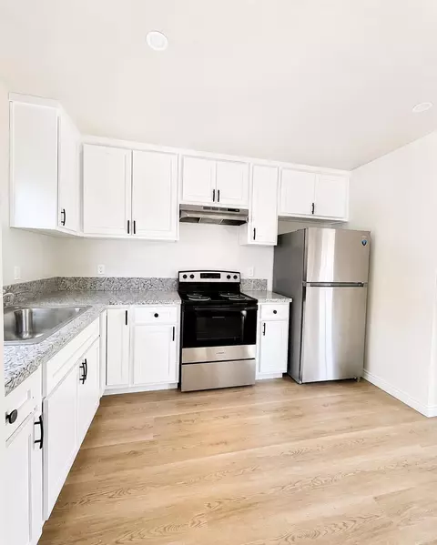 Kitchen - 28 W 19th St, Merced, CA 95340 photo 2 of 3