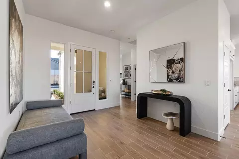 Entry Way - 2291 N Argyle Ave, Clovis, CA 93619 photo 1 of 3
