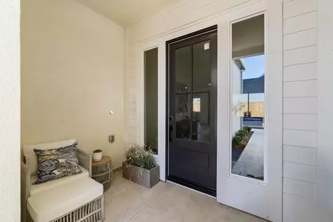 Exterior - 2291 N Argyle Ave, Clovis, CA 93619 photo 3 of 5
