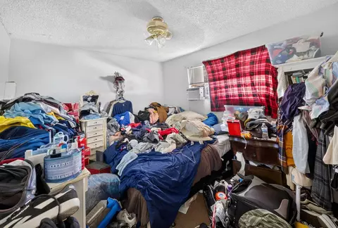 Bedroom - 179 W Norwich Ave, Clovis, CA 93612 photo 1 of 2
